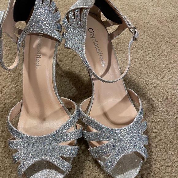 Cityclassified Glittering Silver Heels - Picture 1 of 2